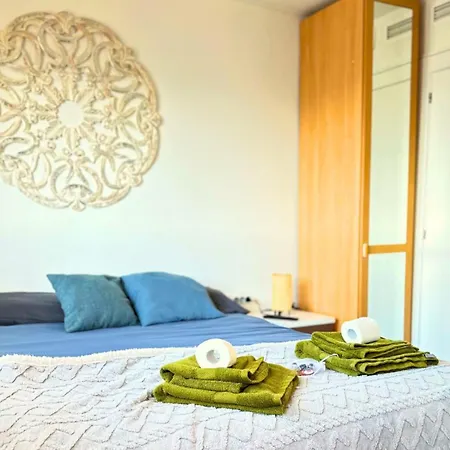 Atico A 50m Del Mar. Parking Gratis. A/c Apartment